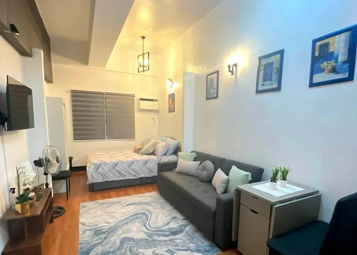 Kim's Cozy Place - Parthenon Residences Frühstückspension